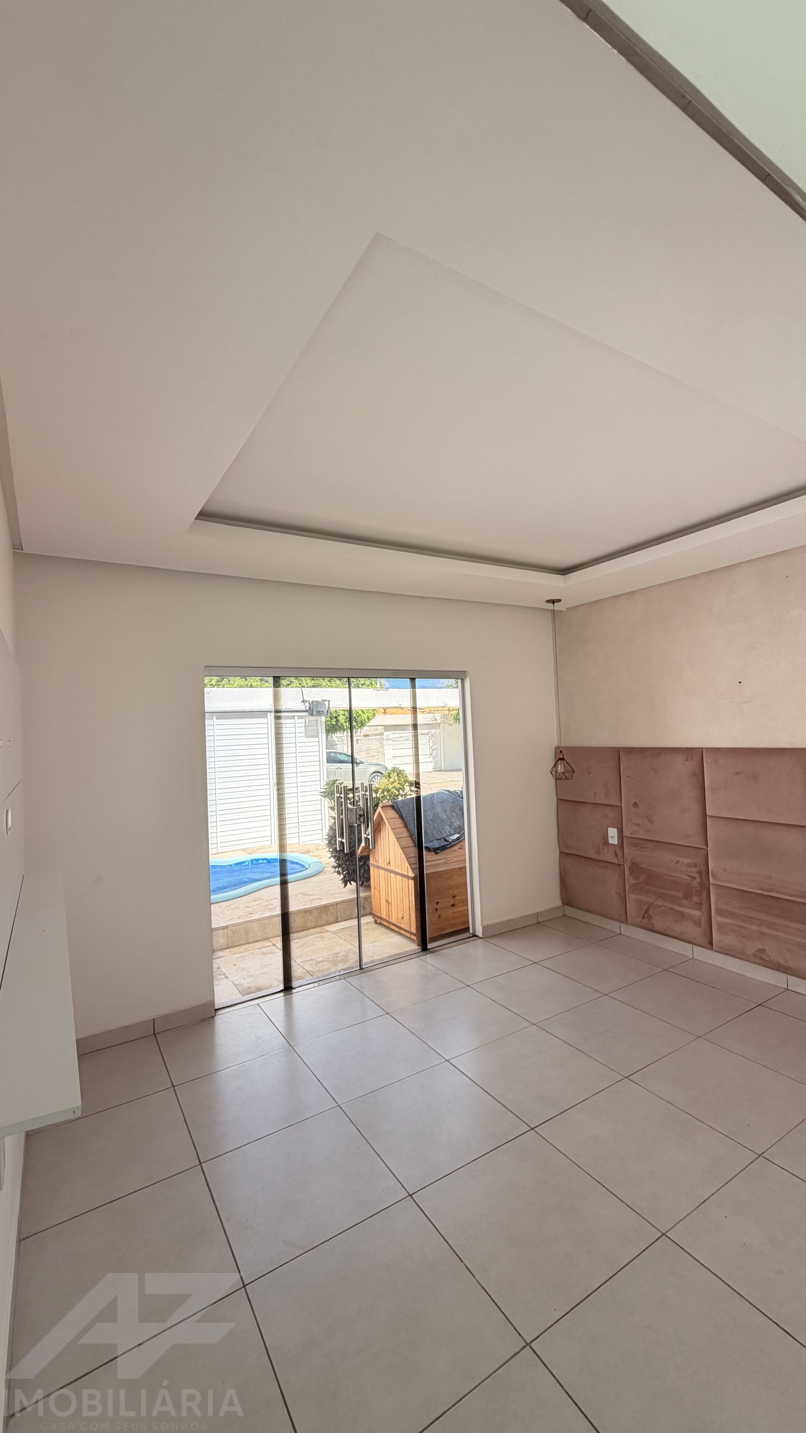 BAIRRO PADRE CICERO - CASA LINDA À VENDA