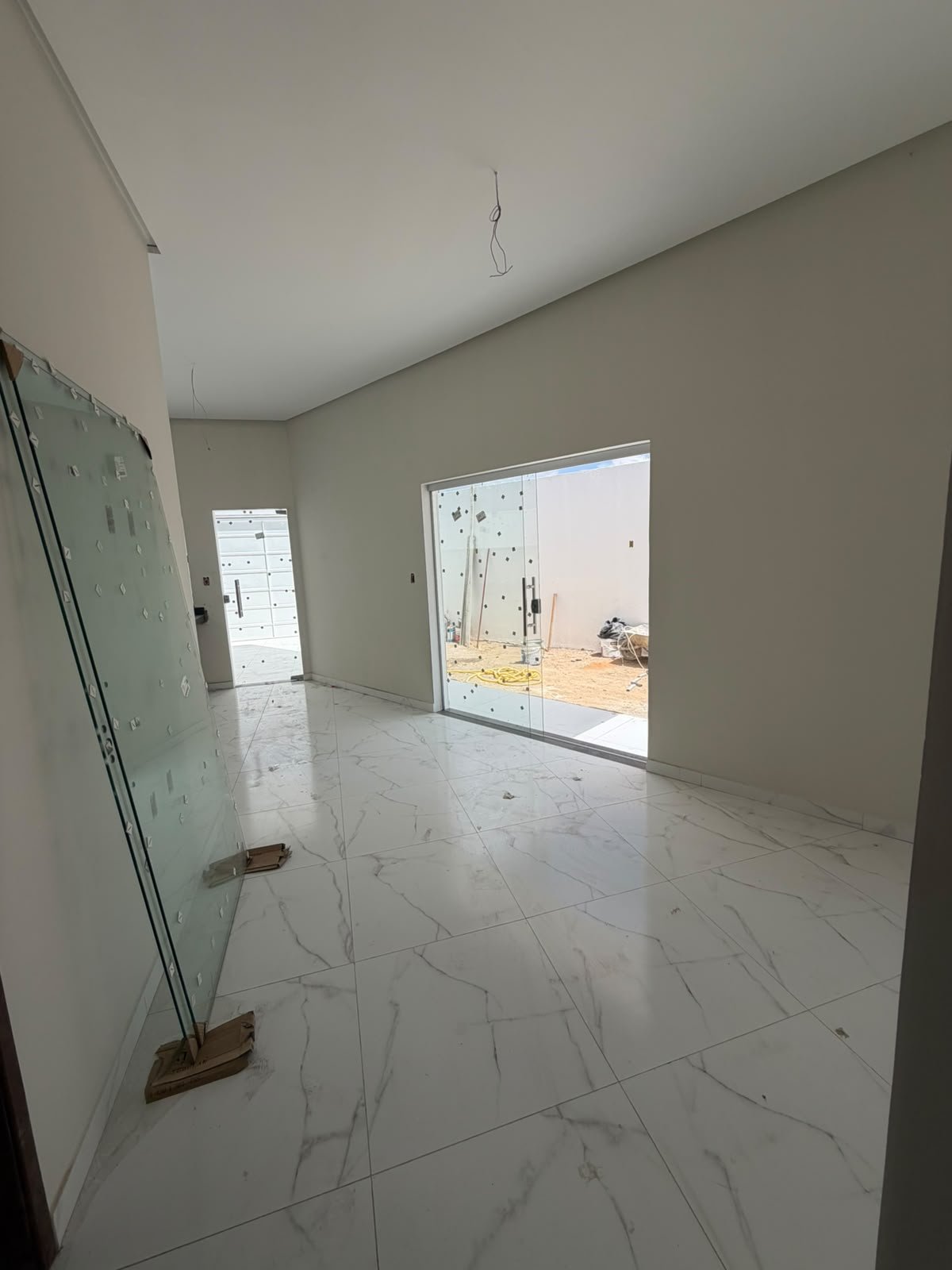 BAIRRO TOPÁZIO - CASA À VENDA
